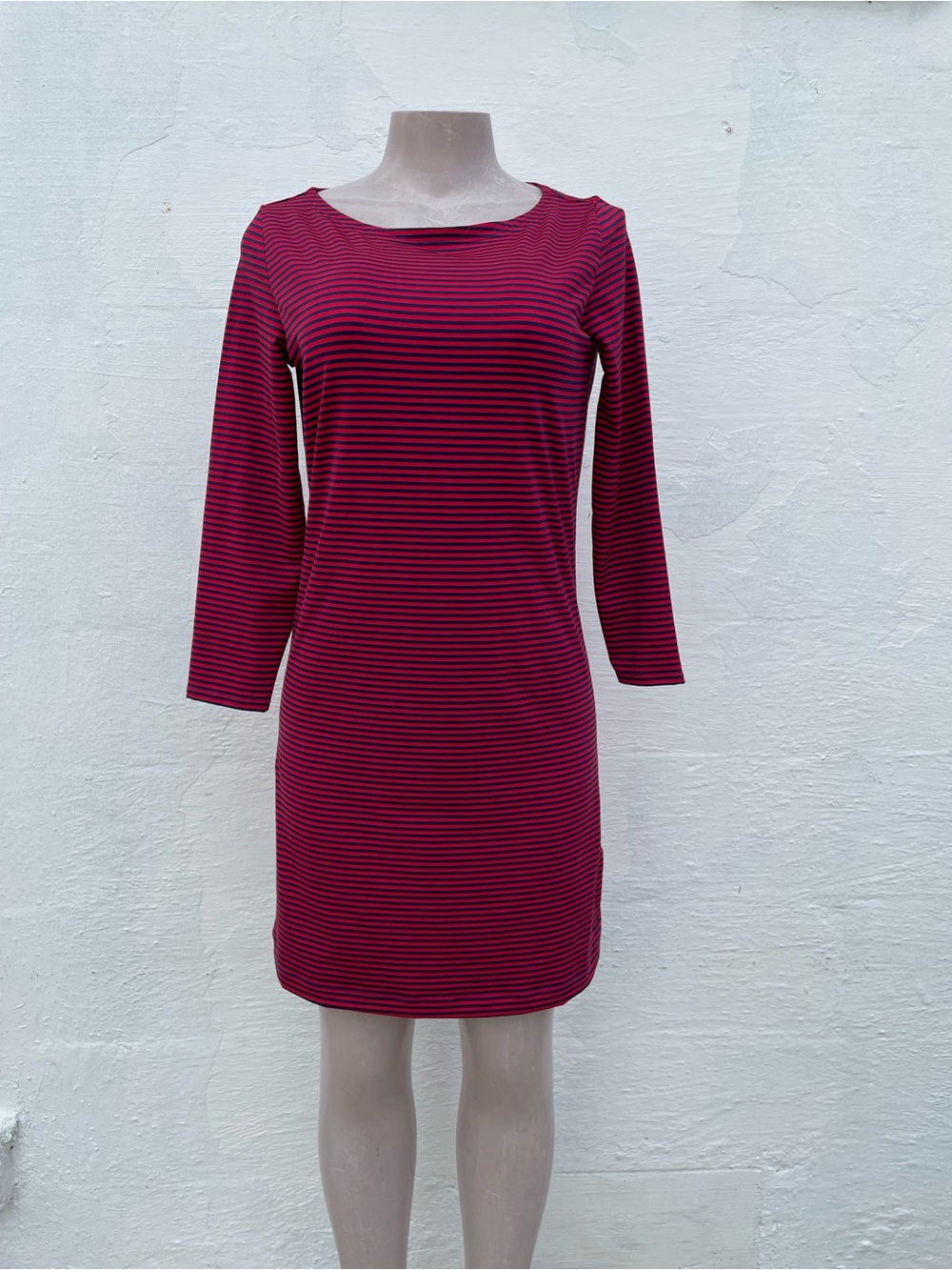 Vineyard Vines Burgundy and Black Striped Long-Sleeve Dress
